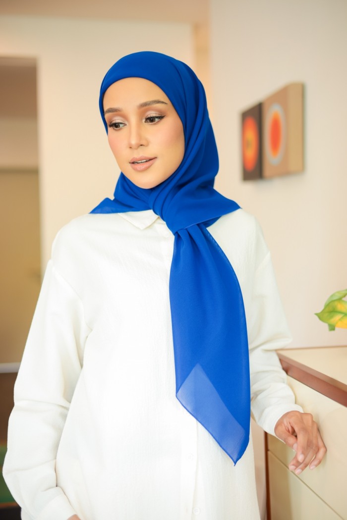 ROYAL BLUE