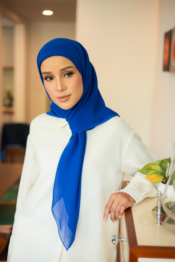 ROYAL BLUE
