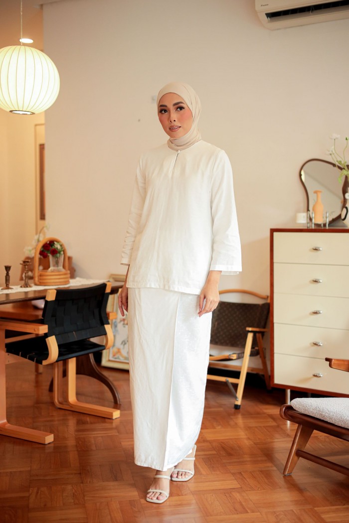 ROSEY WHITE