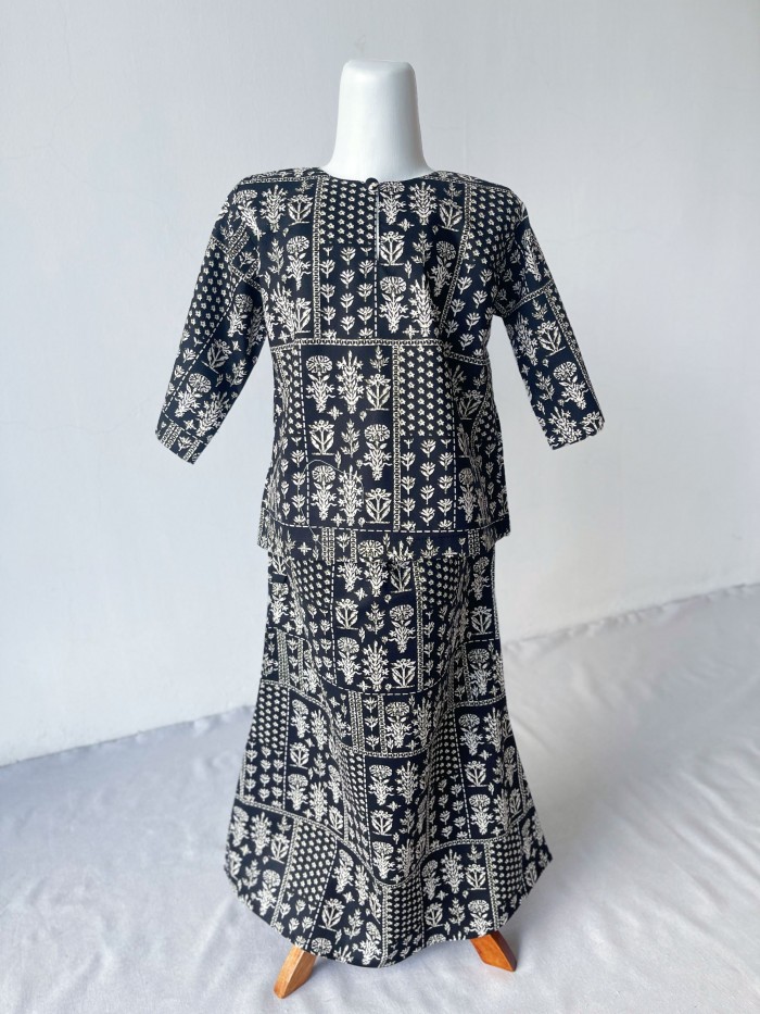 KIDS K.BATIK BLACK